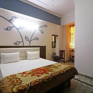 Spot On 22768 Ambika Palace Agra (Uttar Pradesh)